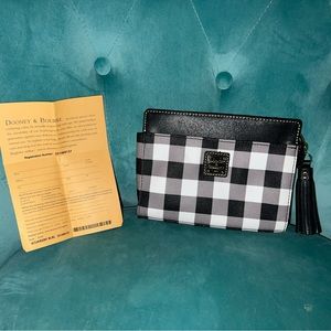 New!! Dooney and Bourke clutch/crossbody